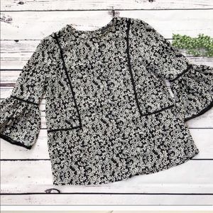 WHO WHAT WEAR Floral blouse! 🌼